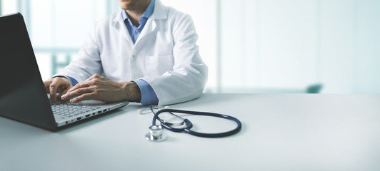 Speaking to a doctor about sleep problems