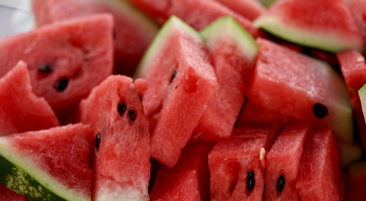 12 Fruits and Foods for Glowing Skin